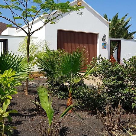 Lovely Villa Nico Playa Blanca, Hot Tub, Communal Pool Exterior foto
