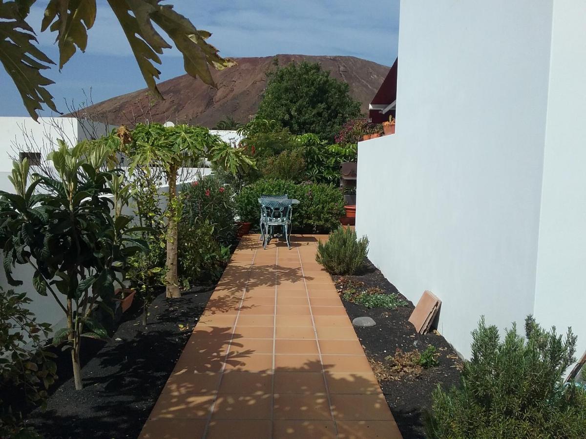 Lovely Villa Nico Playa Blanca, Hot Tub, Communal Pool Exterior foto